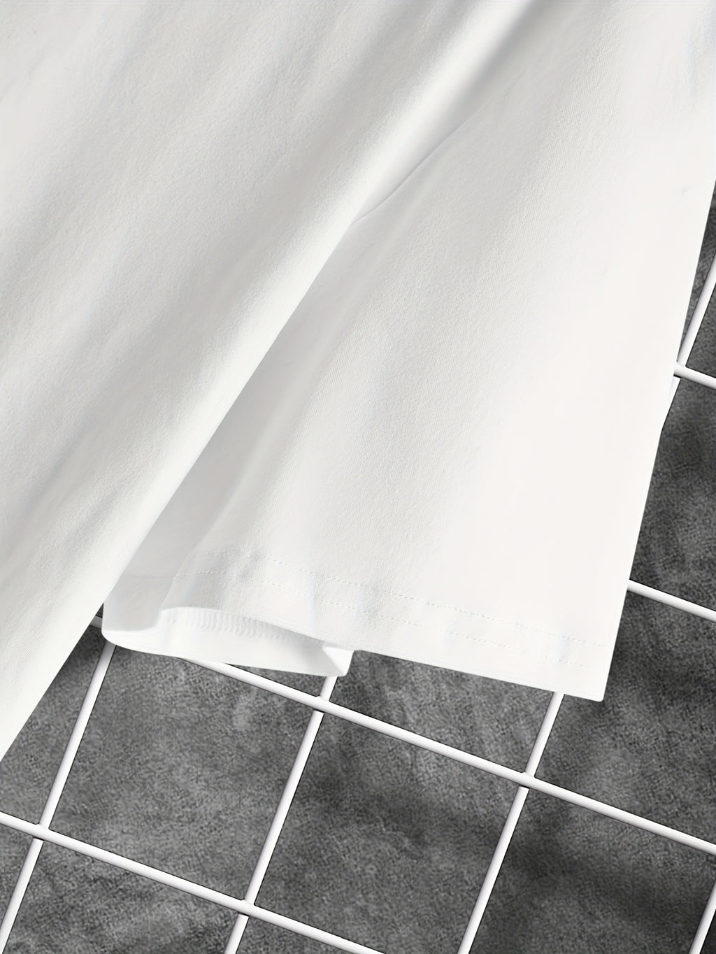 T-shirt ras du cou décontracté pour homme, imprimé homme ailé en chute libre, coupe confortable et design moderne