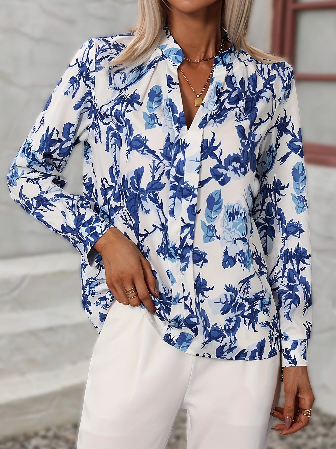 Chemisier à imprimé floral ethnique, chemisier à manches longues et col en V pour les vacances, vêtements pour femmes