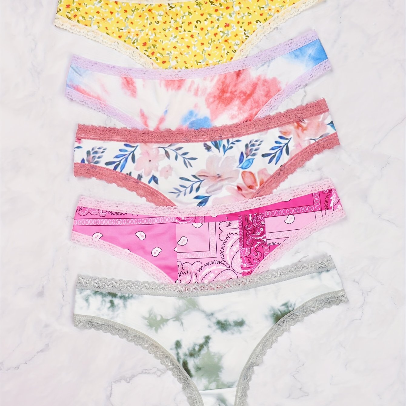 String Morvia 5 pièces en dentelle avec cœur - Ensemble de lingerie chic en maille pour femme, non transparent