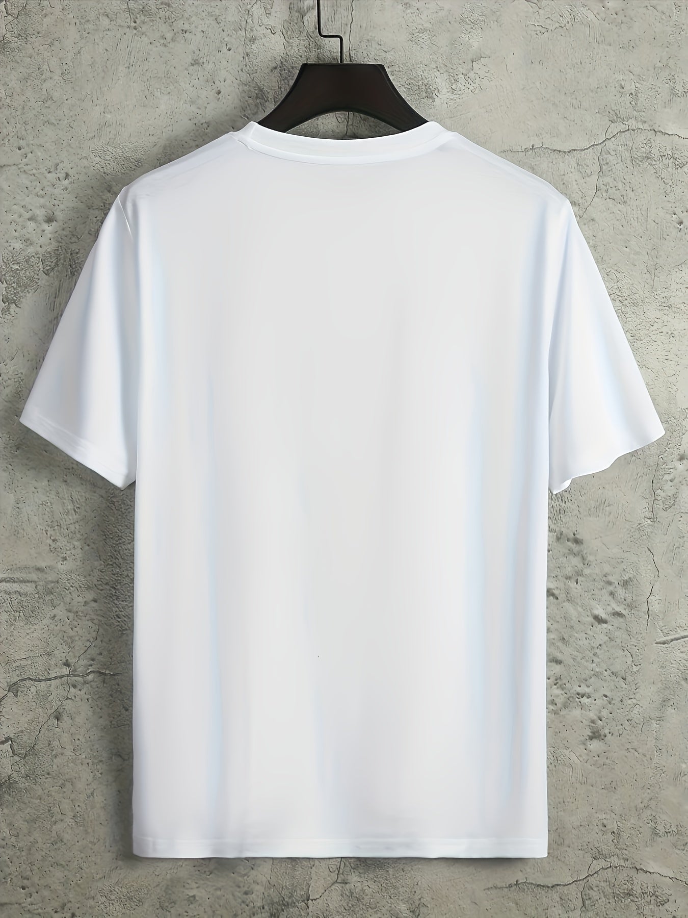 T-shirt col rond à imprimé sourire pour homme, design graphique, décontracté et confortable pour l'été, vêtements pour hommes pour les vacances quotidiennes.