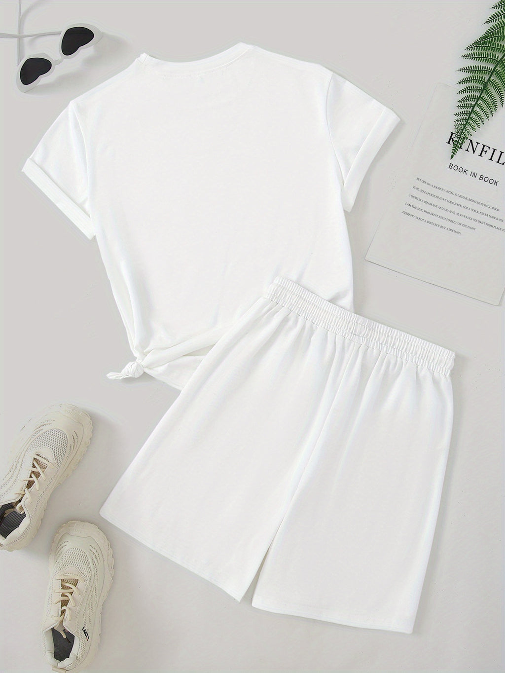 Ensemble 2 pièces tendance pour homme, motif grand sourire, t-shirt ras du cou à manches courtes et short à cordon de serrage, idéal pour l'été, idéal pour les vacances et l'entraînement.